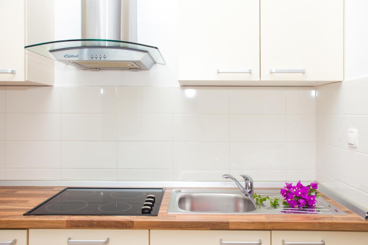 Alpeza Apartments ボル エクステリア 写真