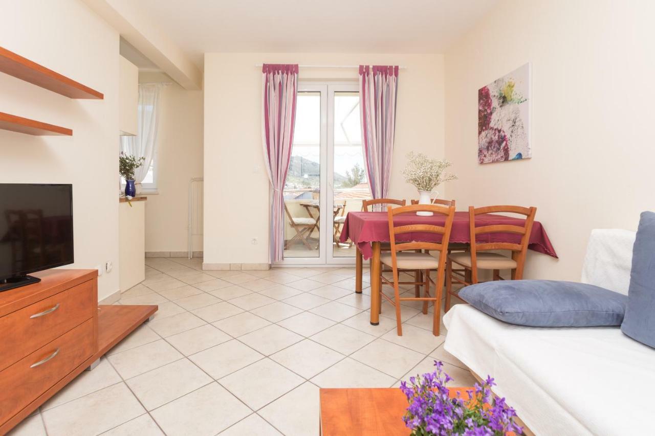 Alpeza Apartments ボル エクステリア 写真