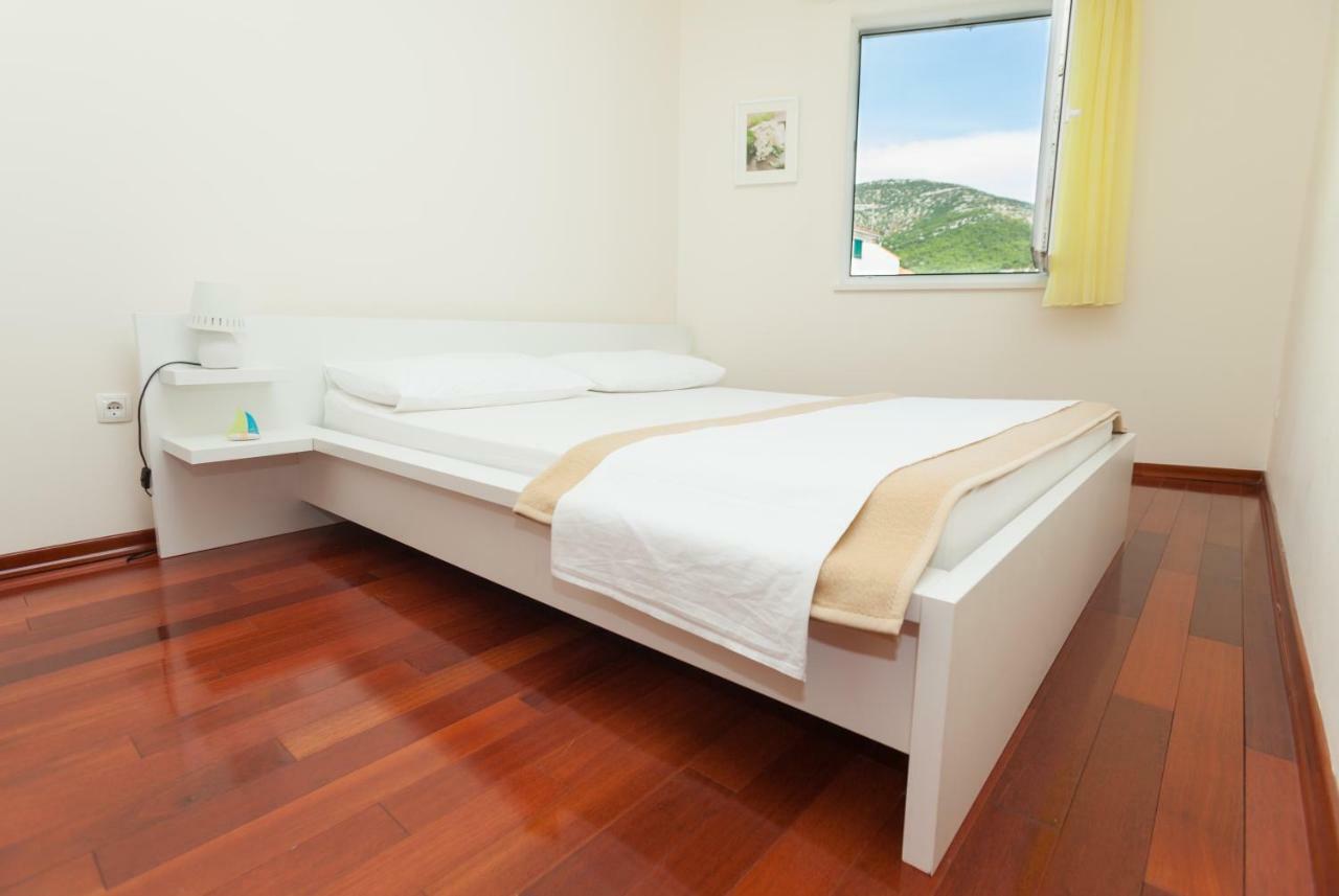 Alpeza Apartments ボル エクステリア 写真